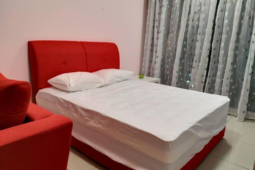Hb1512- Hyve Studio Unit, Lake View, Cyberjaya, Free Wi-Fi, Free Parking, Netflix,Pool, 3038 Exterior photo