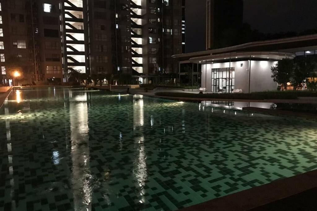 Hb1512- Hyve Studio Unit, Lake View, Cyberjaya, Free Wi-Fi, Free Parking, Netflix,Pool, 3038 Exterior photo